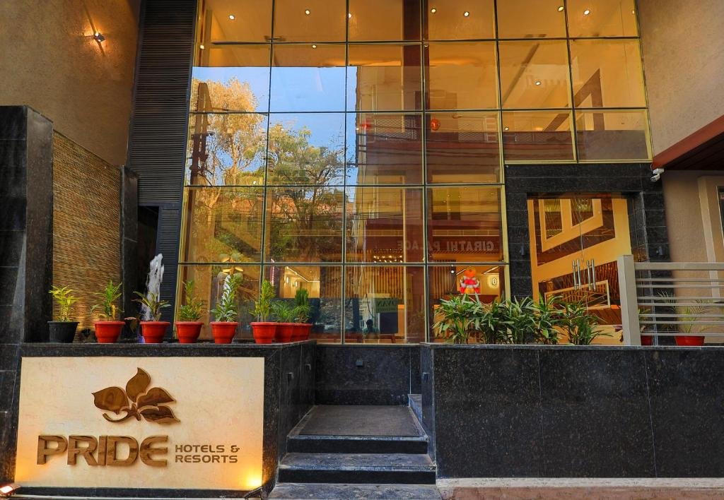 Pride Hotel And Resort
