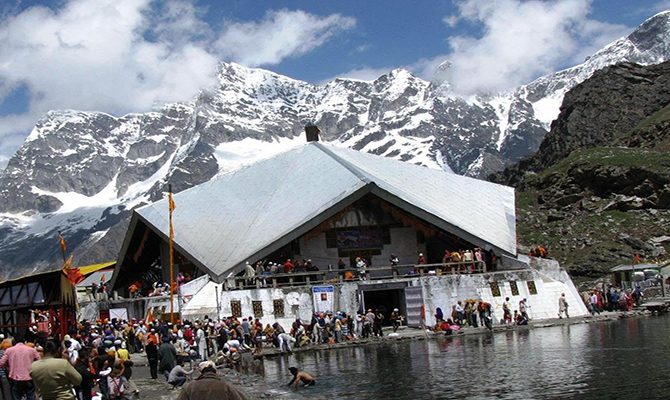 Gurudwara Shri Hemkund Sahib (04N-05D)